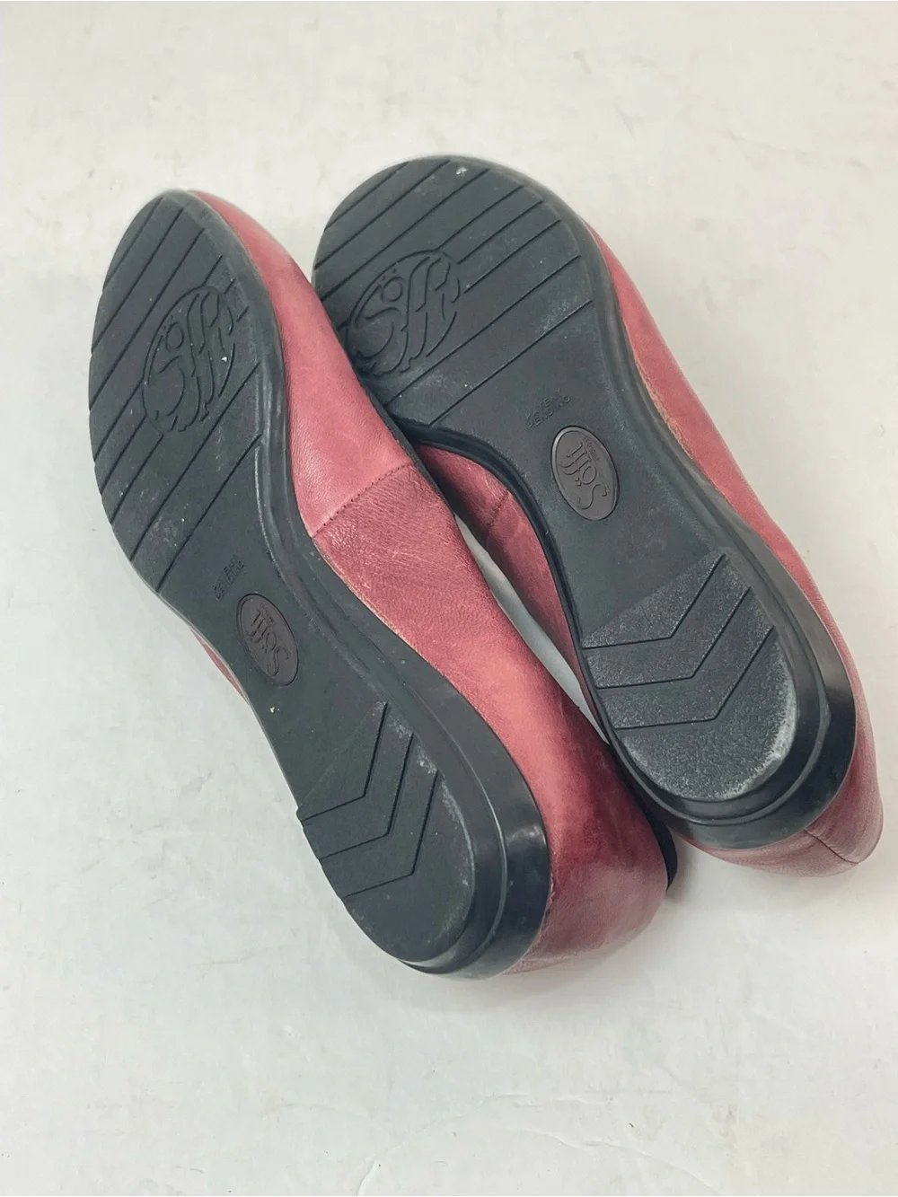 Sofft barris burgundy