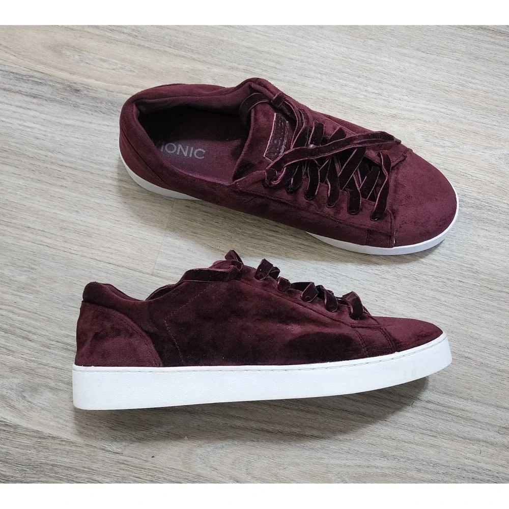 Vionic bonobos men