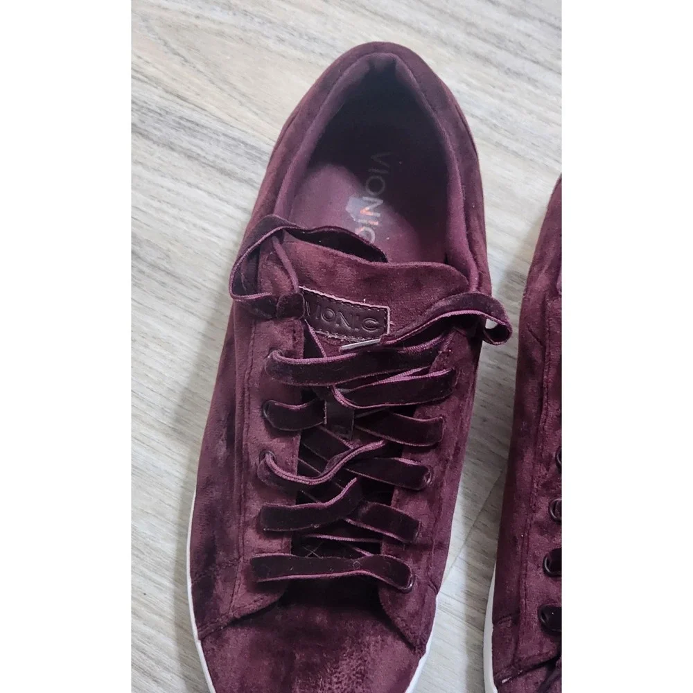 Vionic bonobos men