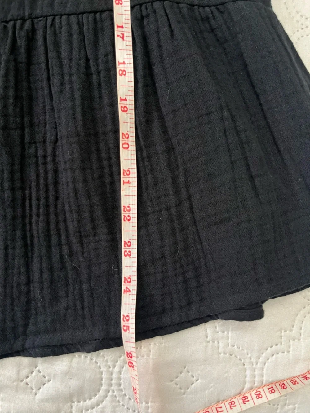 Madewell Lightspun Millbrook Puff-Sleeve Peplum Top in True Black - Size M