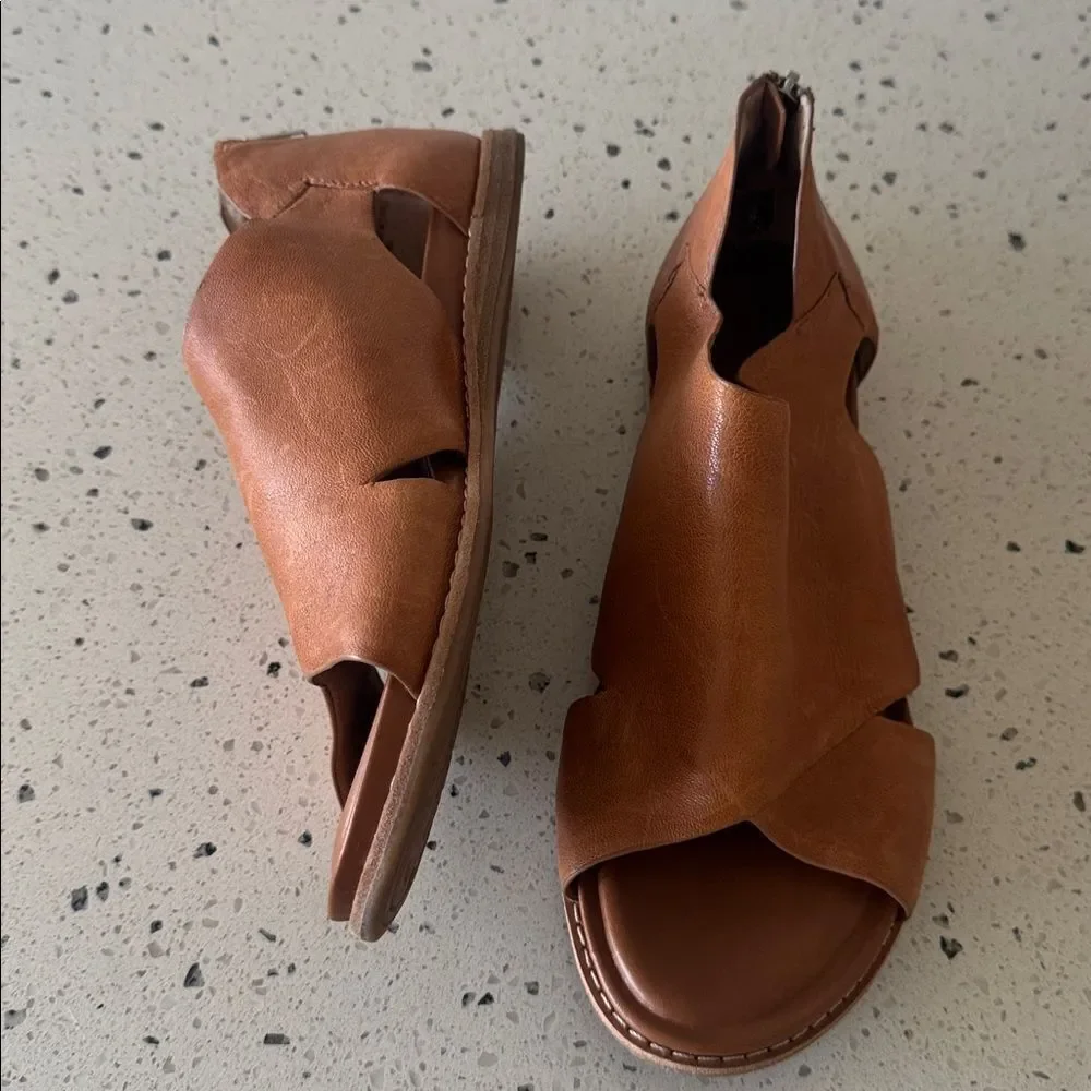 Sofft cognac brown
