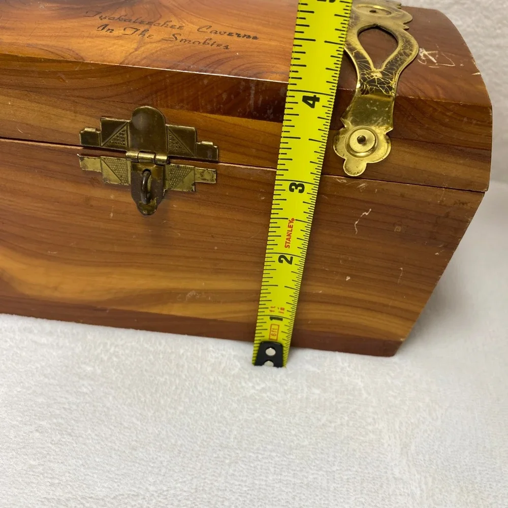 Cedar Box Trinket Keepsake Chest Tuchalechee Caverns Smokies Engraved‎ Wood