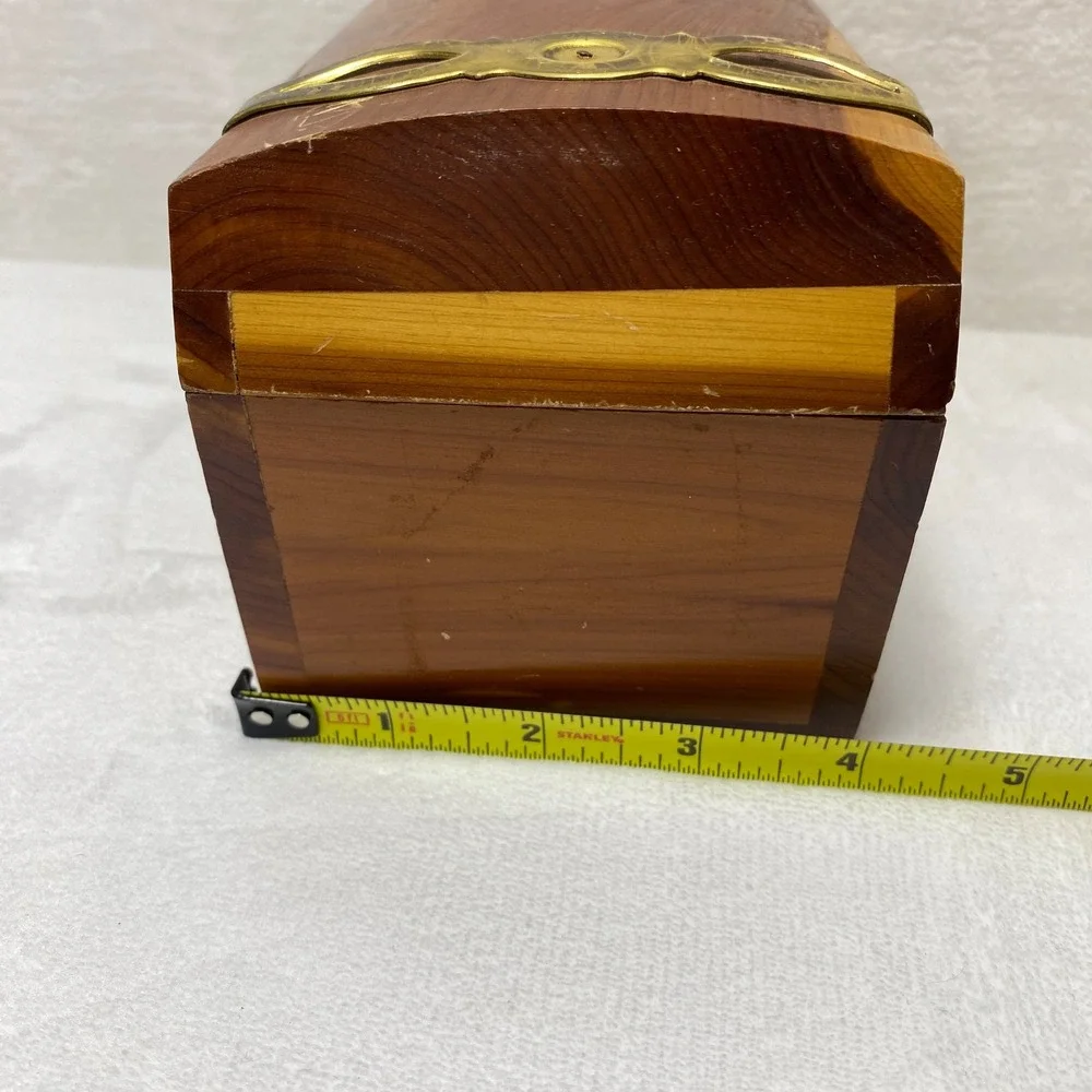 Cedar Box Trinket Keepsake Chest Tuchalechee Caverns Smokies Engraved‎ Wood
