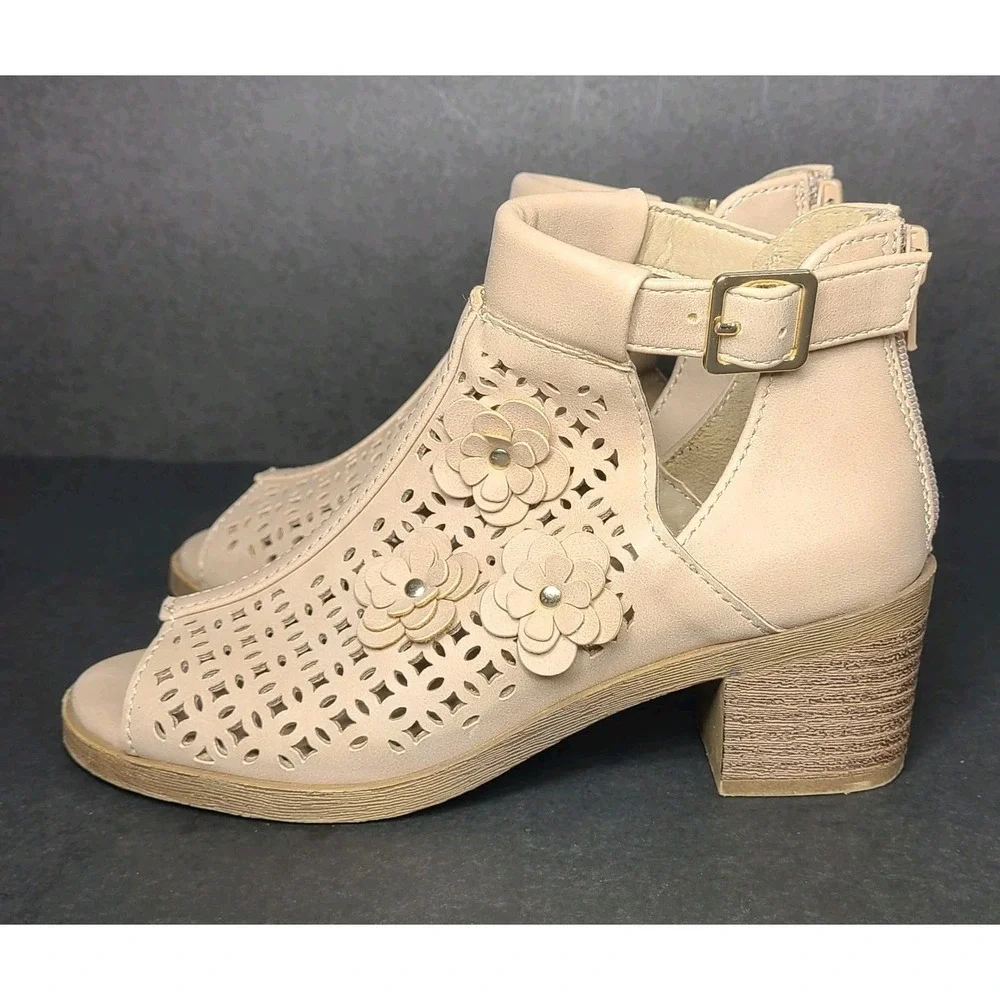 Jellypop adorable sandals