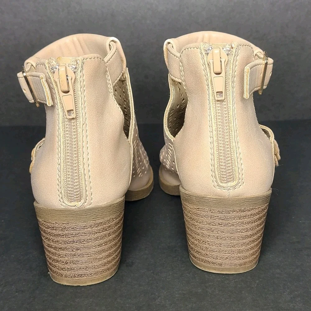 Jellypop adorable sandals