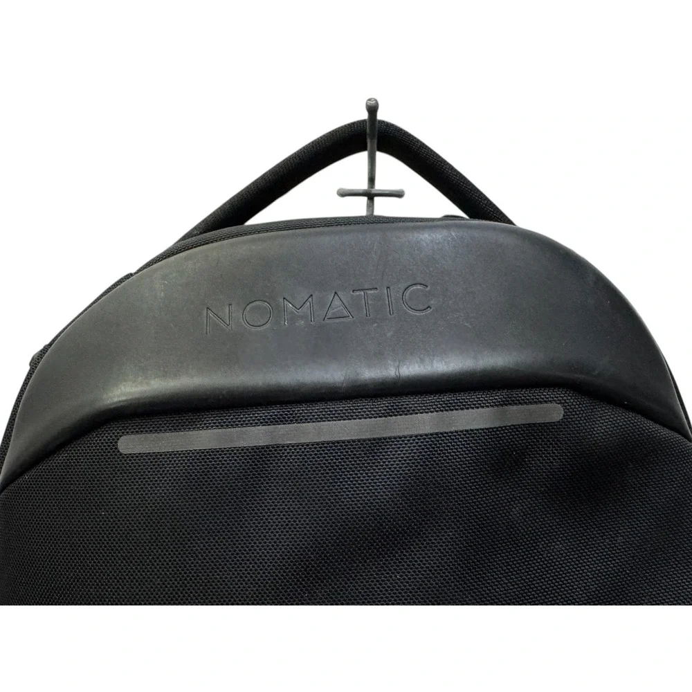Nomatic navigator urban