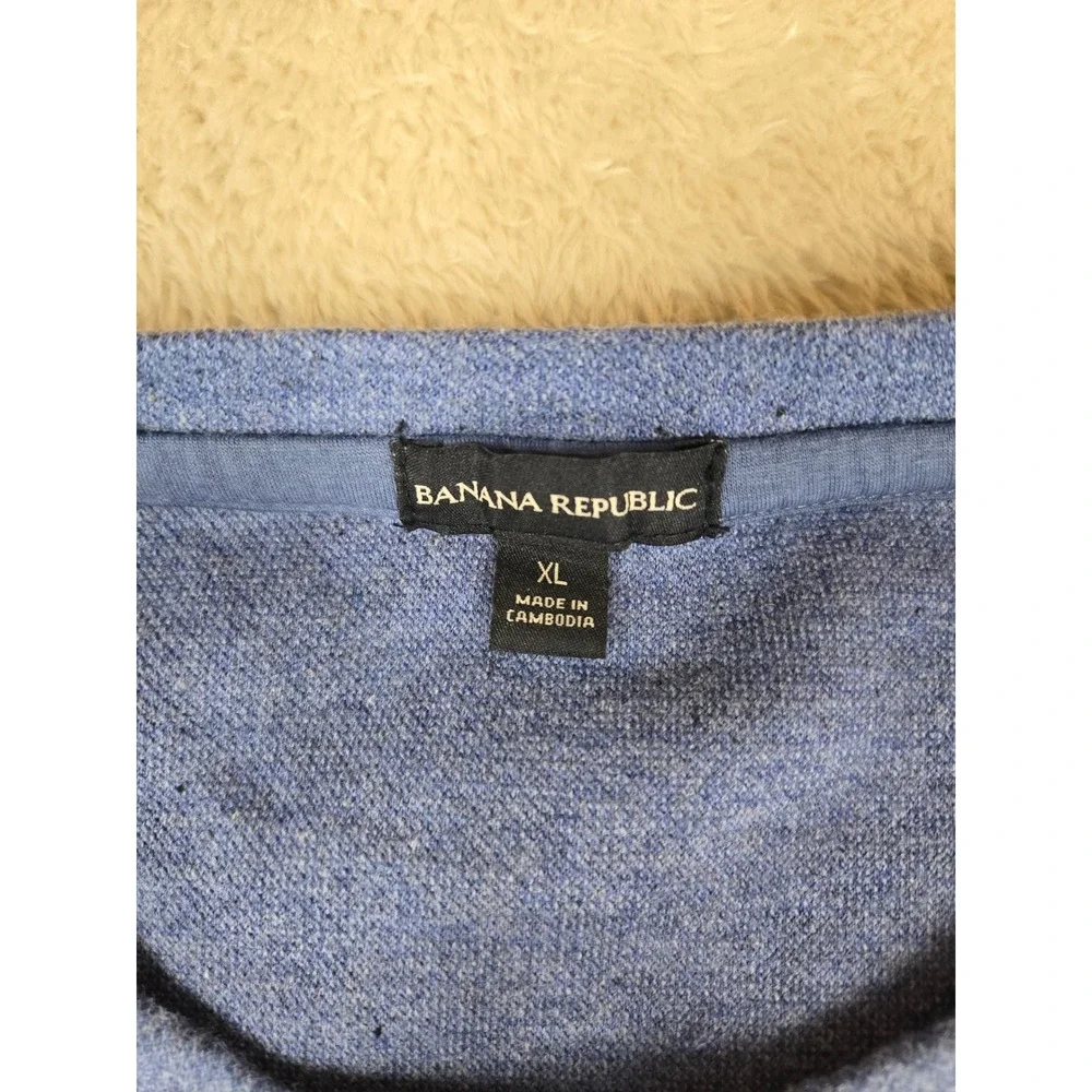 Banana Republic republic pattern movement