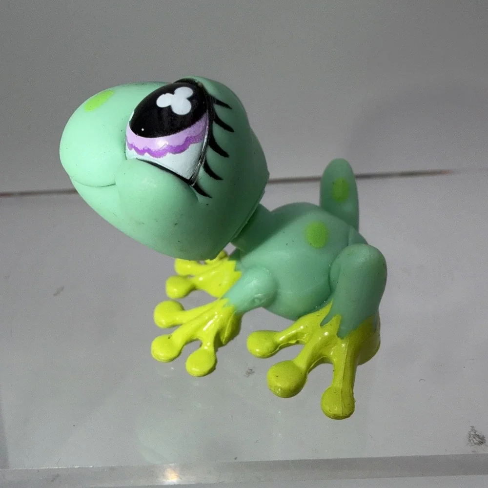 Hasbro littlest pet