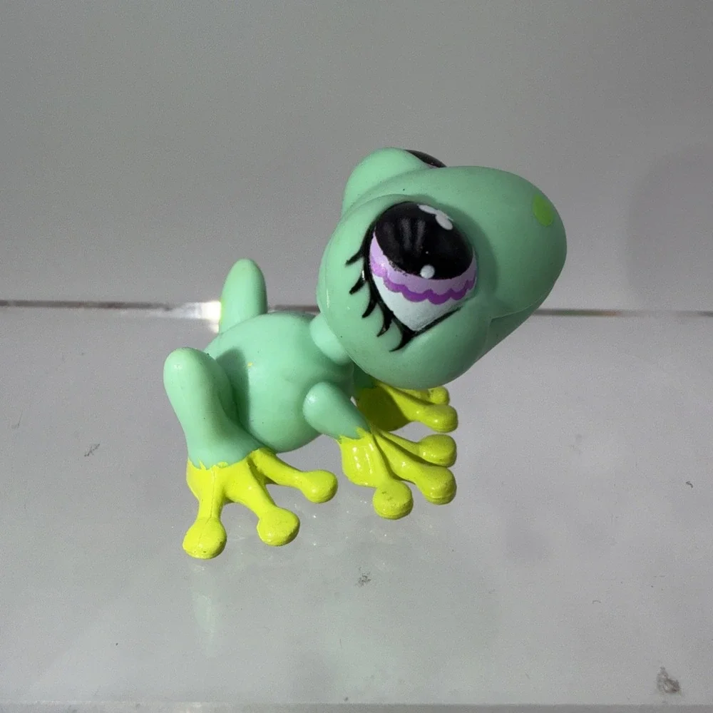 Hasbro littlest pet