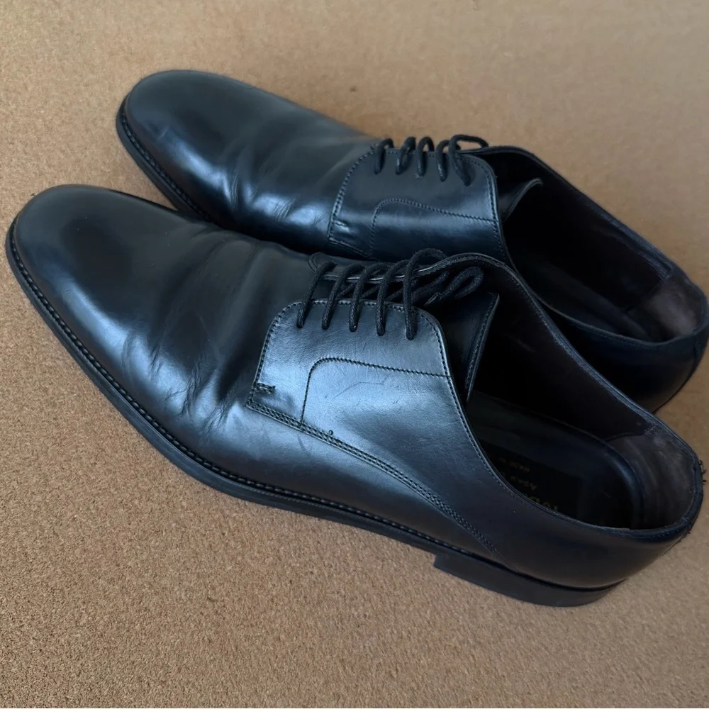 To Boot black leather