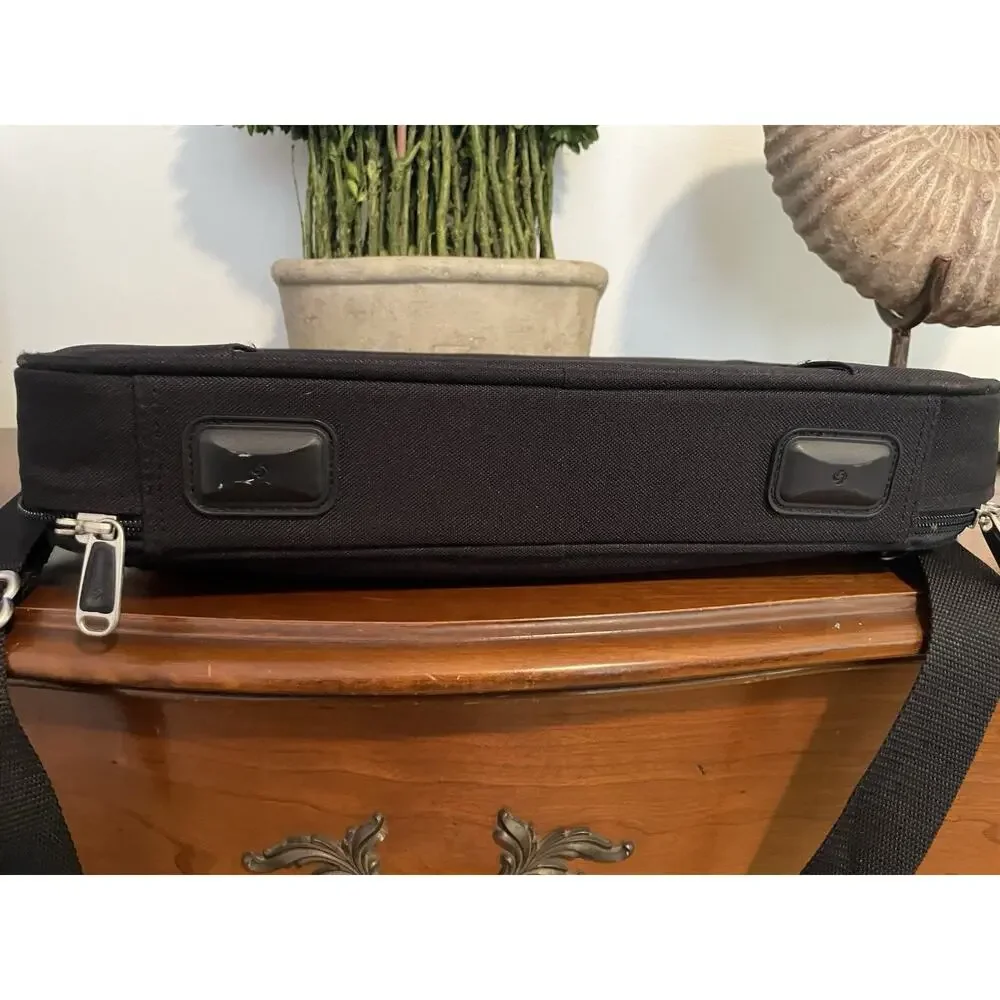 Samsonite but cushion