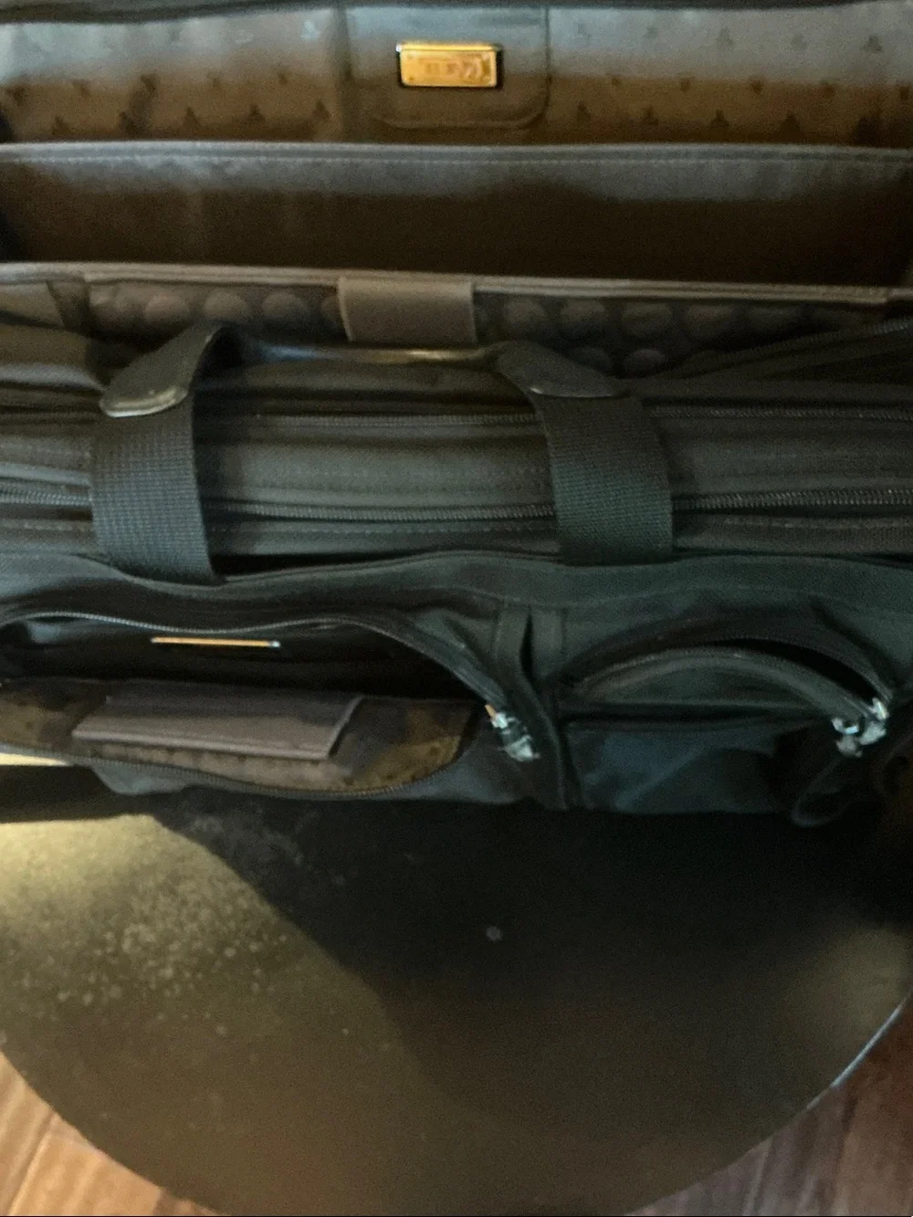 Tumi functional black