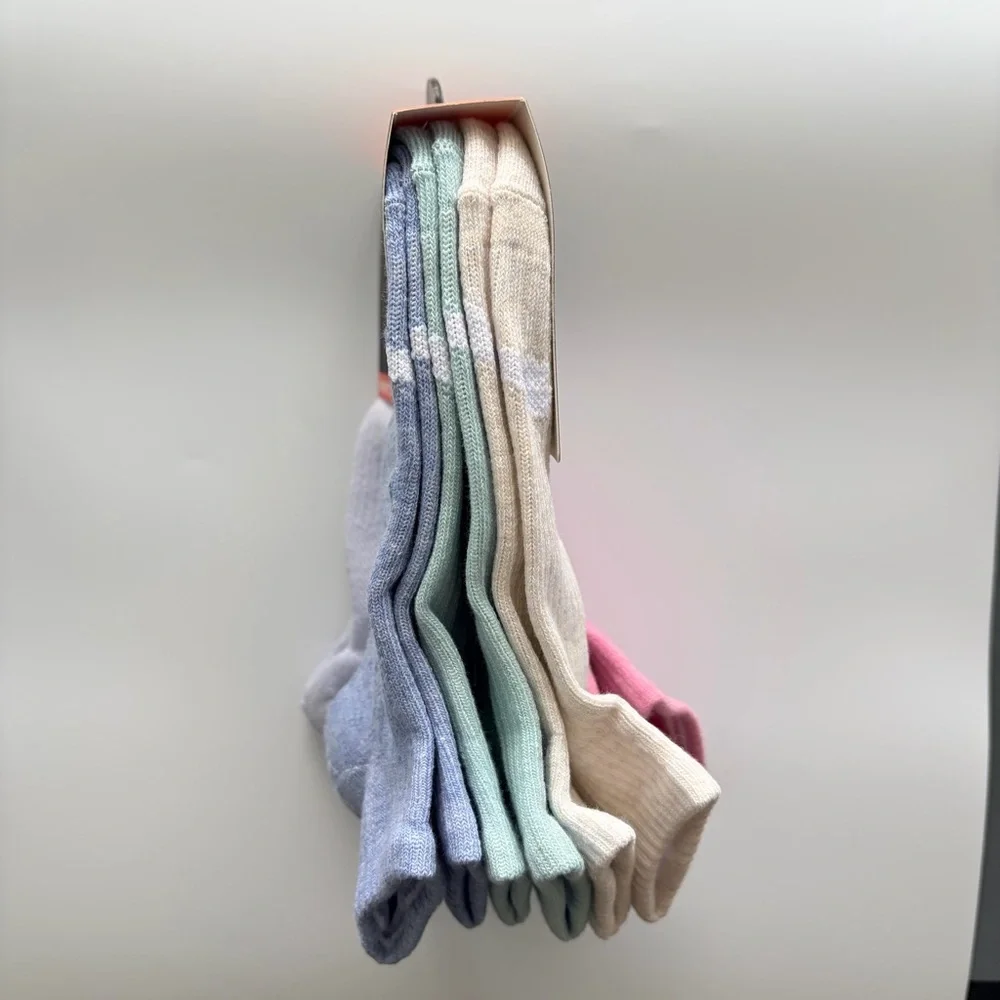 Puma women’s low cut socks 6 pack size 5-9.5 blue green pink white