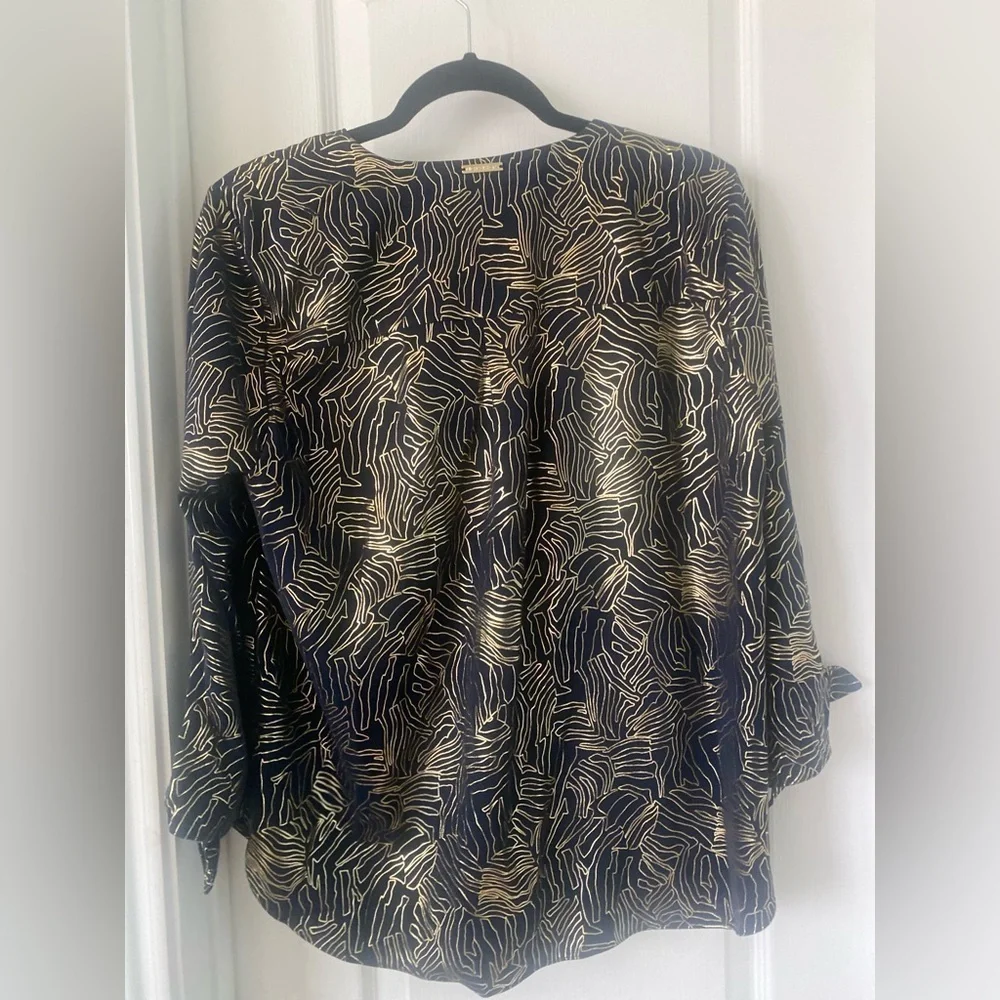 Michael Kors gold and navy blouse size-L
