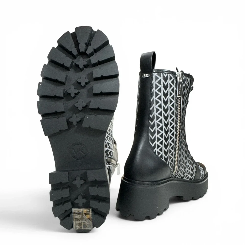 Michael Kors blake combat