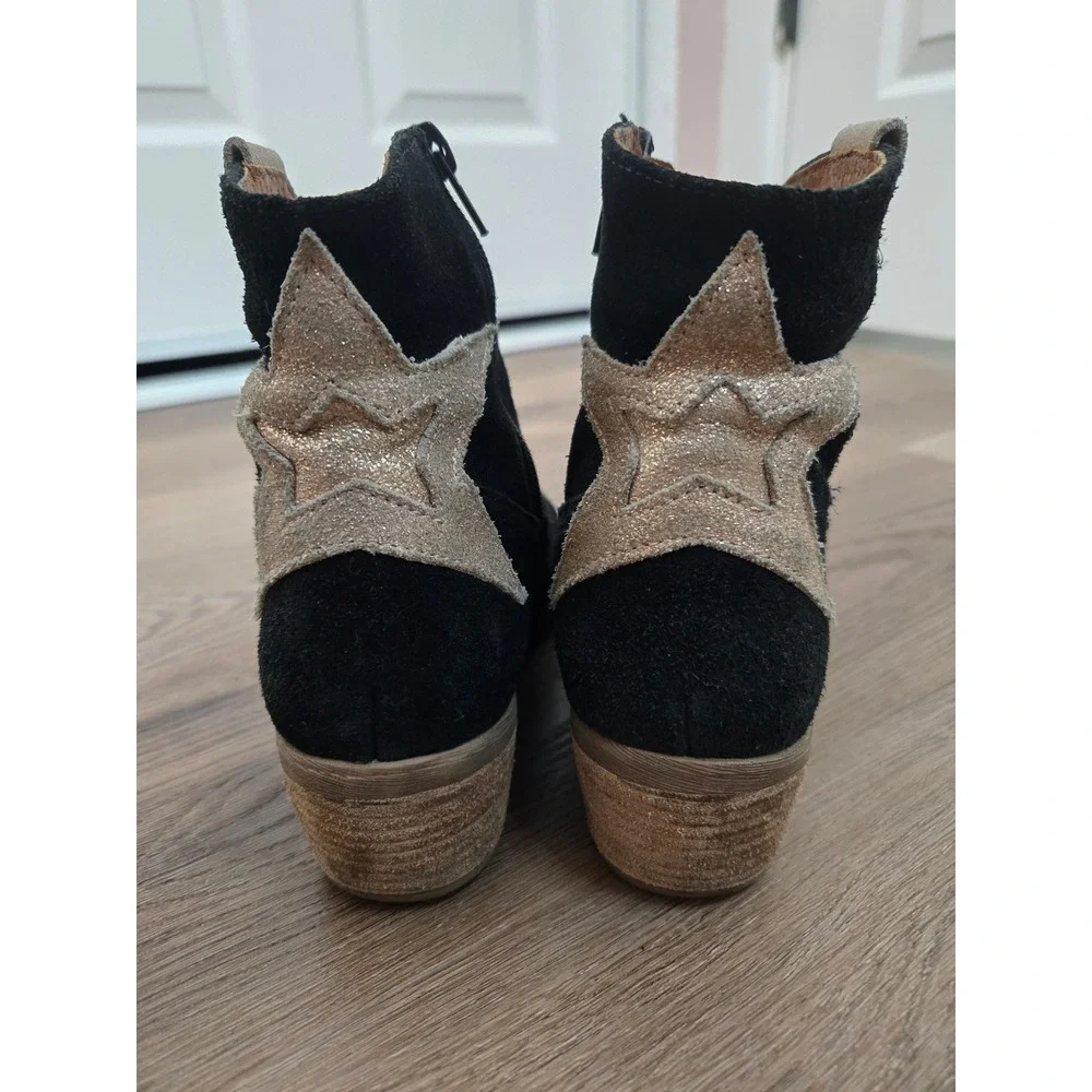 Eric Michael 37 Suede Star Ankle Boots Western Booties Stacked Block Heel