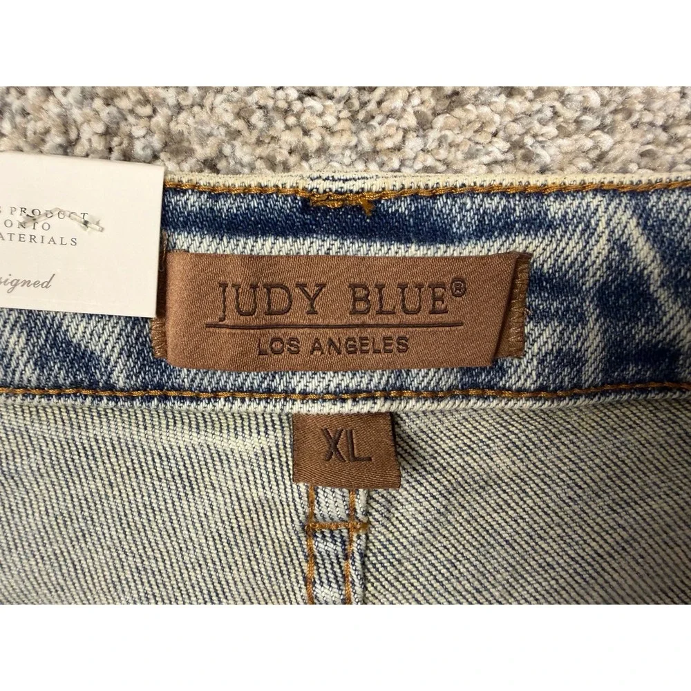 Judy Blue Denim Shorts Women XL Light Blue NWT Distressed High Waist Cut Off