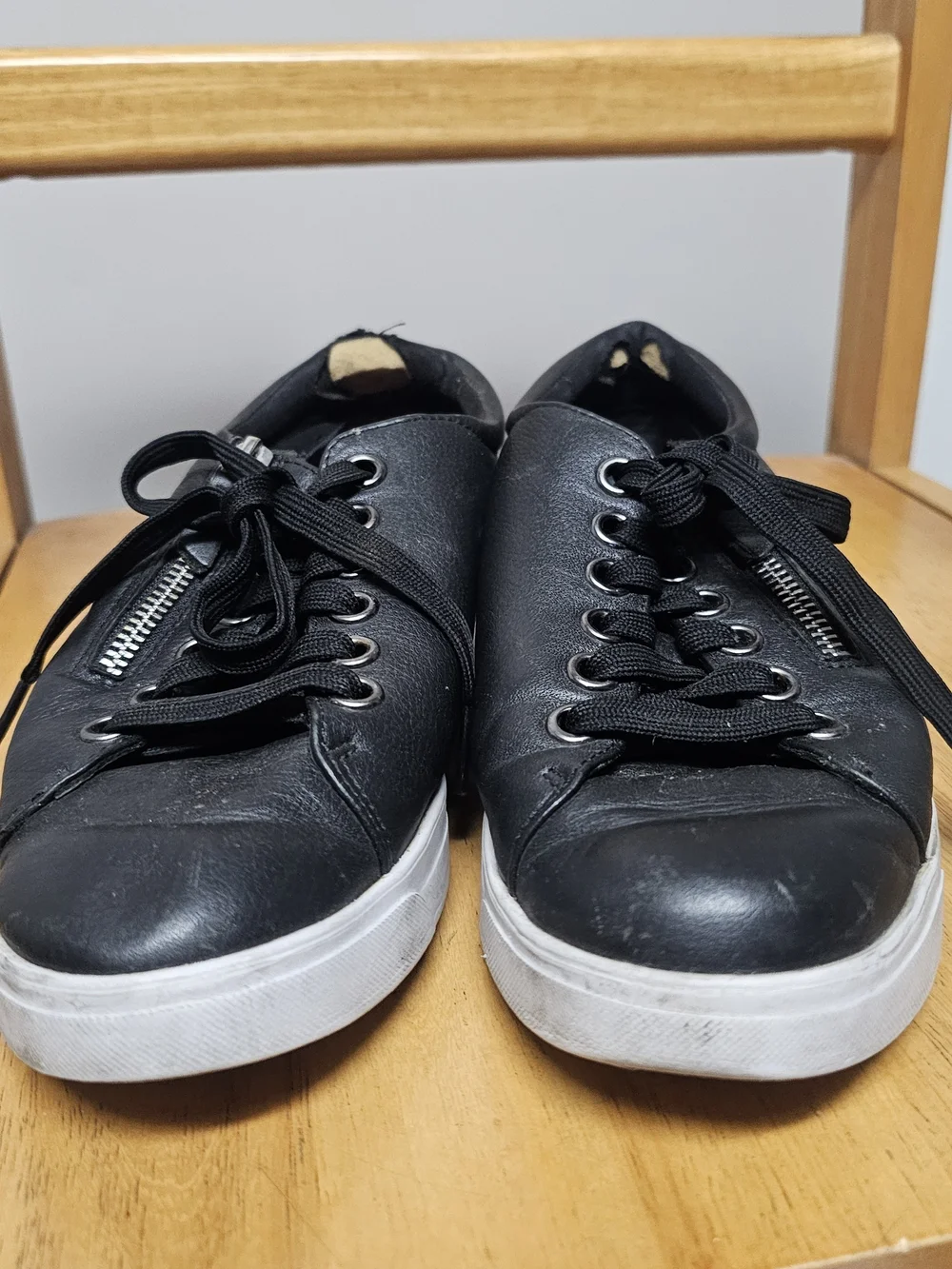 Munro zipper provides