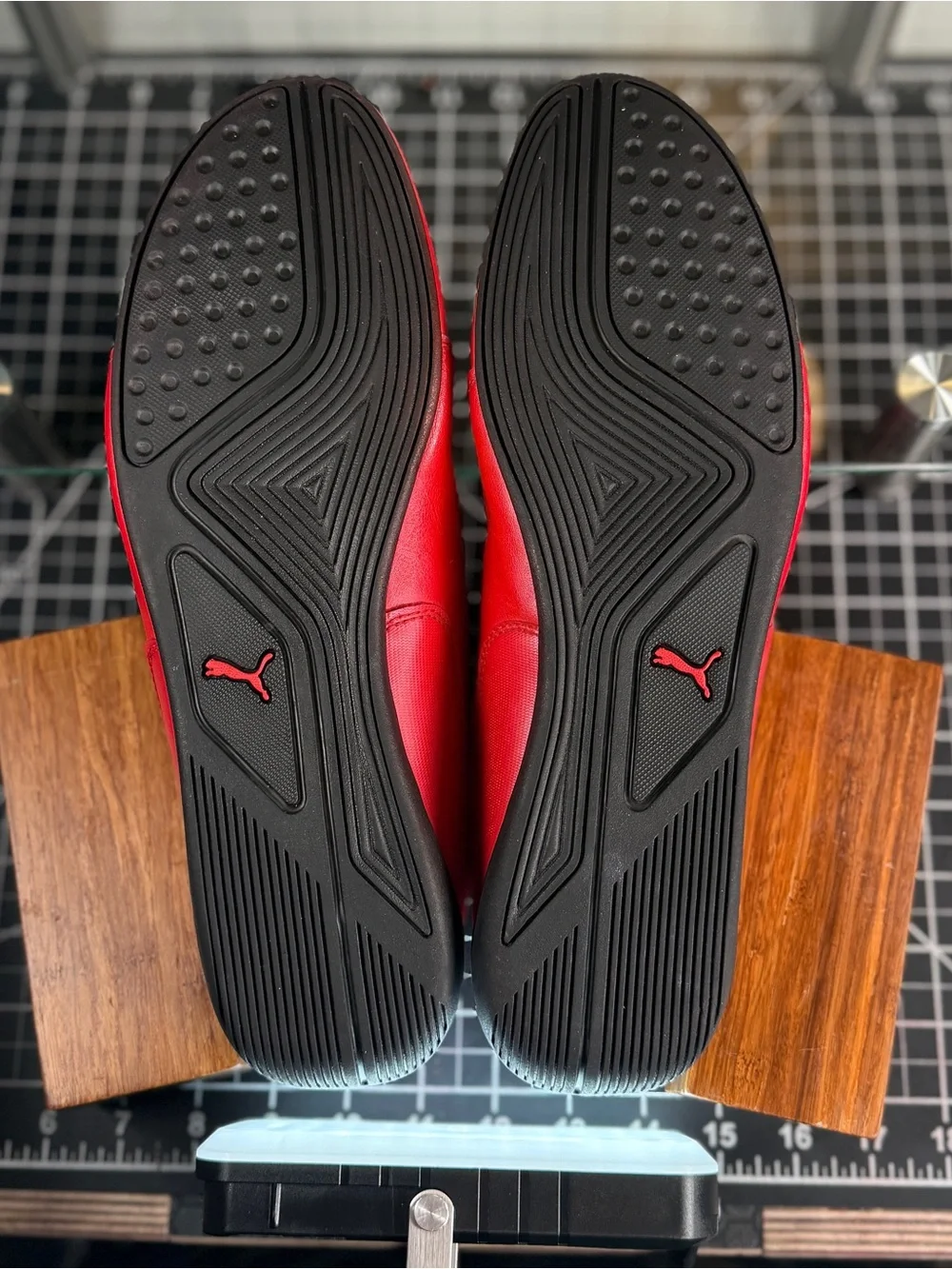 PUMA FERRARI DRIVING LEATHER SHOES MENS SZ 12 Good Condition