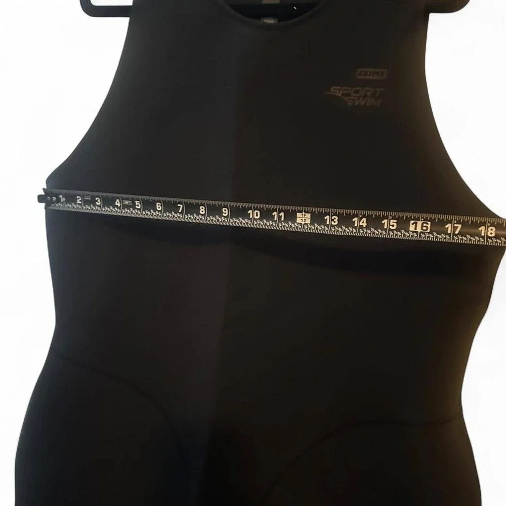 skims black