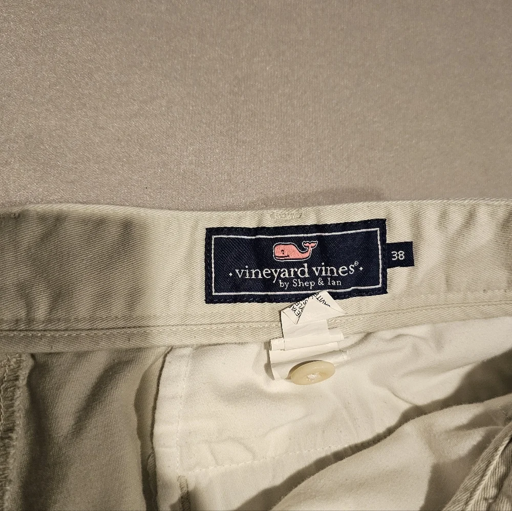Vineyard Vines‎ Men's Stone Club Chino Shorts Size 38