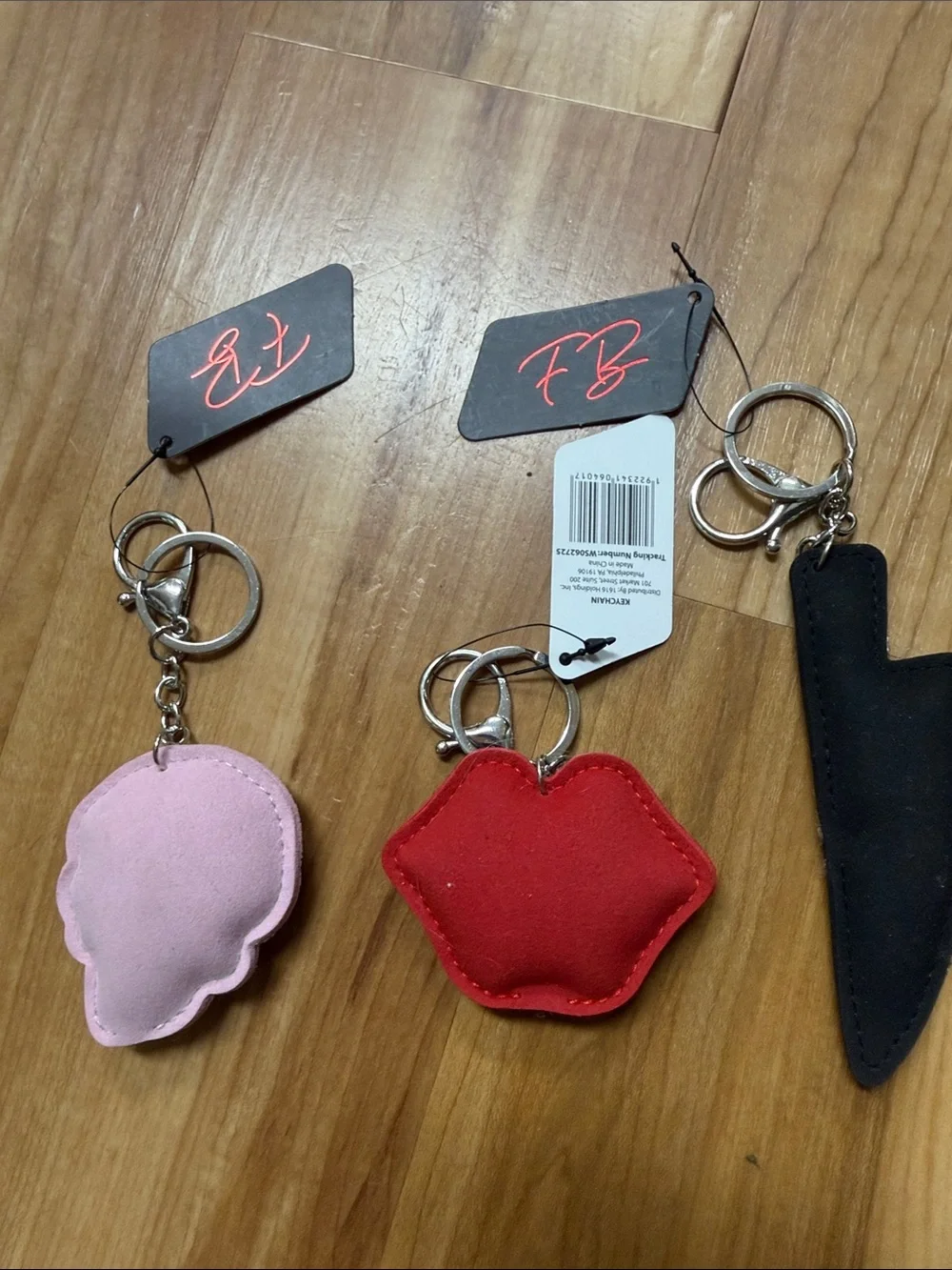 Embellished Pink Skull Keychain - Fashion Accessory