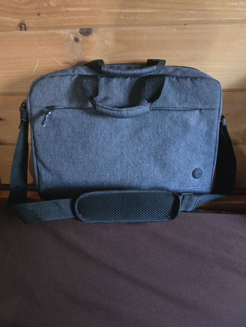 HP Prelude Gray Messenger Laptop 15.6