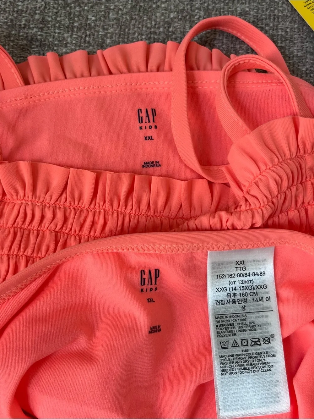 GAP “neon coral