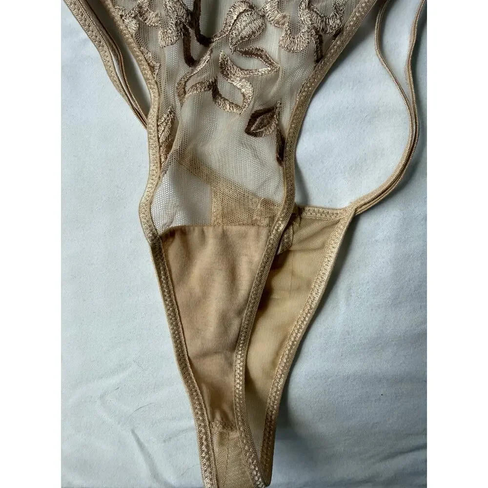 Fashion Forms nwot fashion