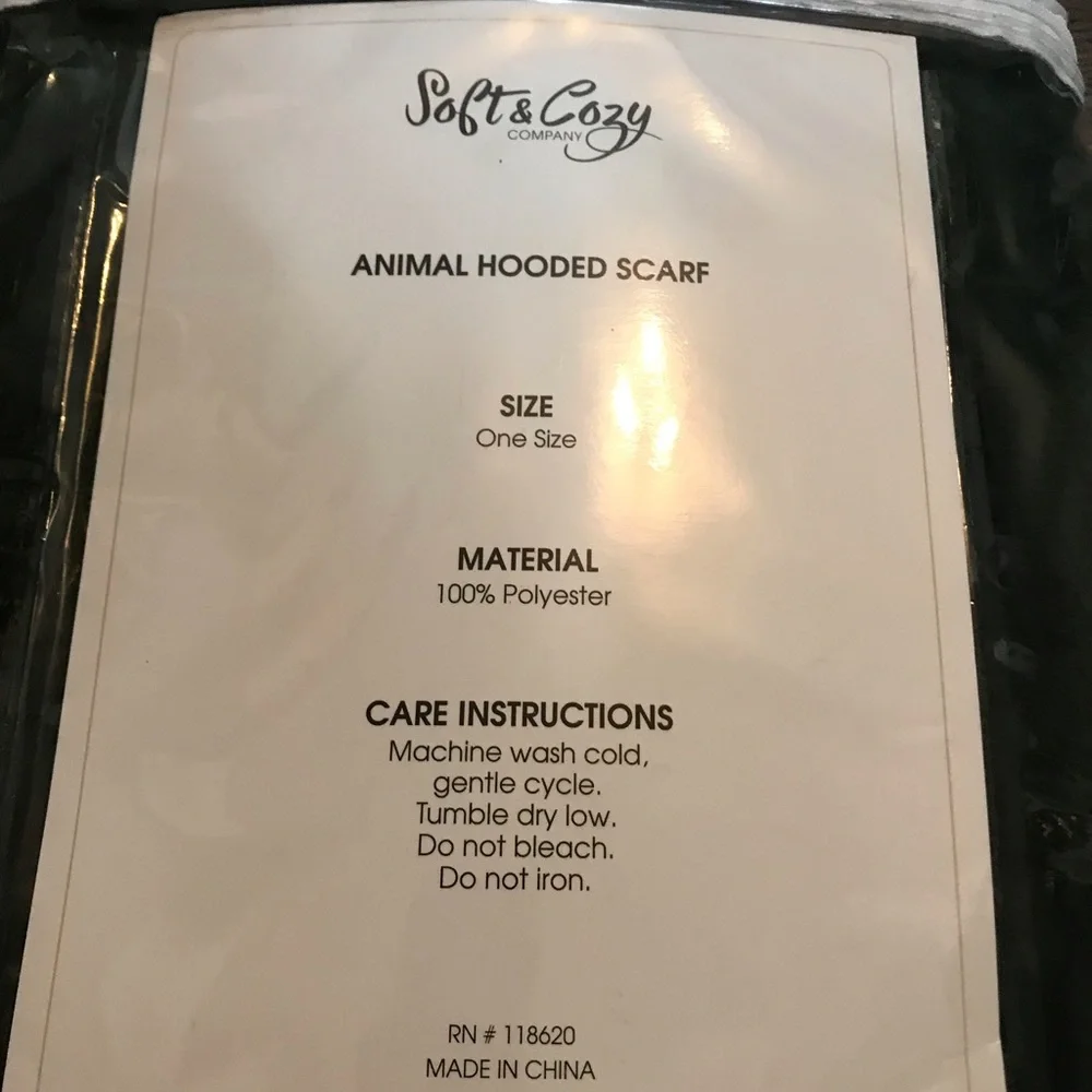 Soft &‎ Cozy Animal Hooded Scarf NIB