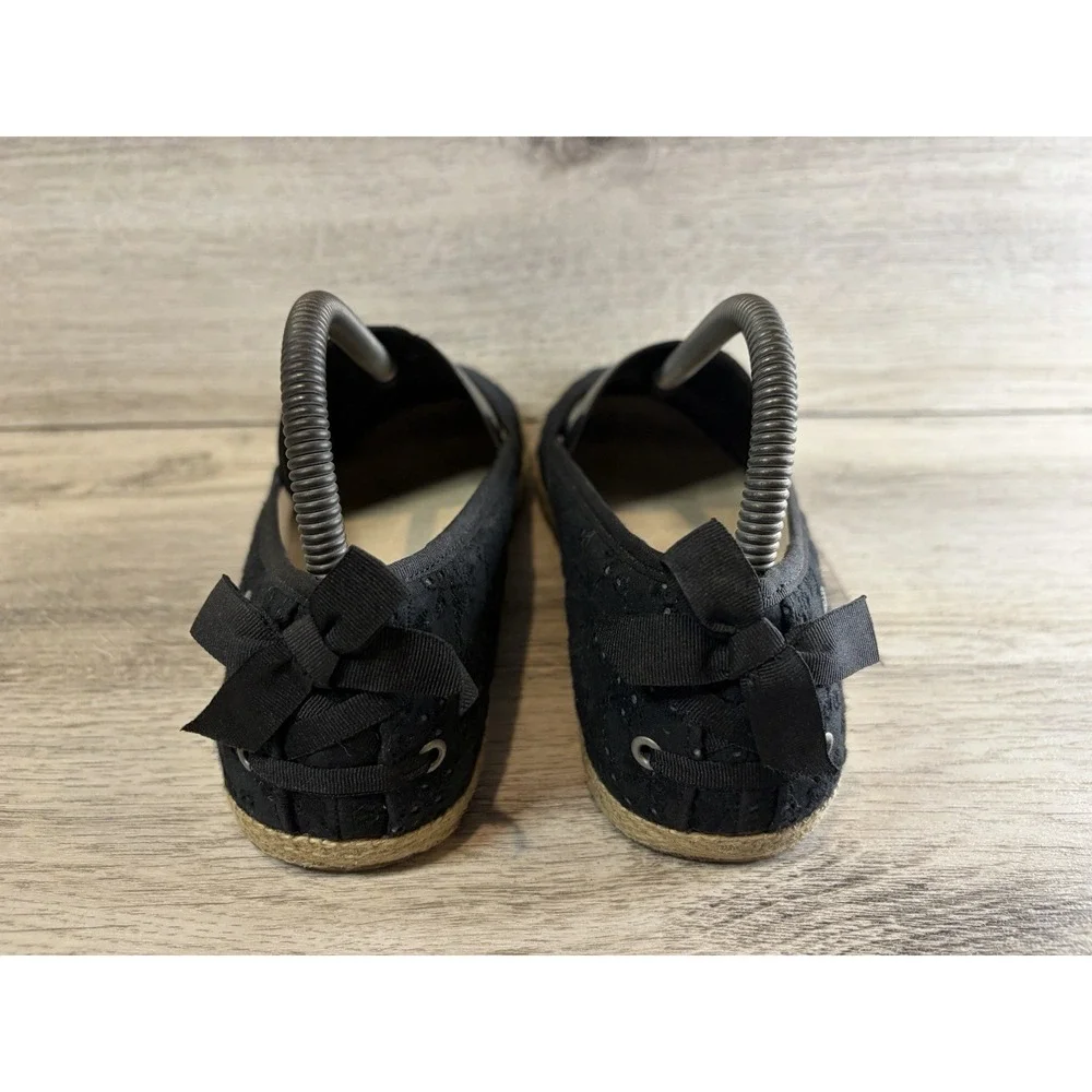 UGG tassy eyelet
