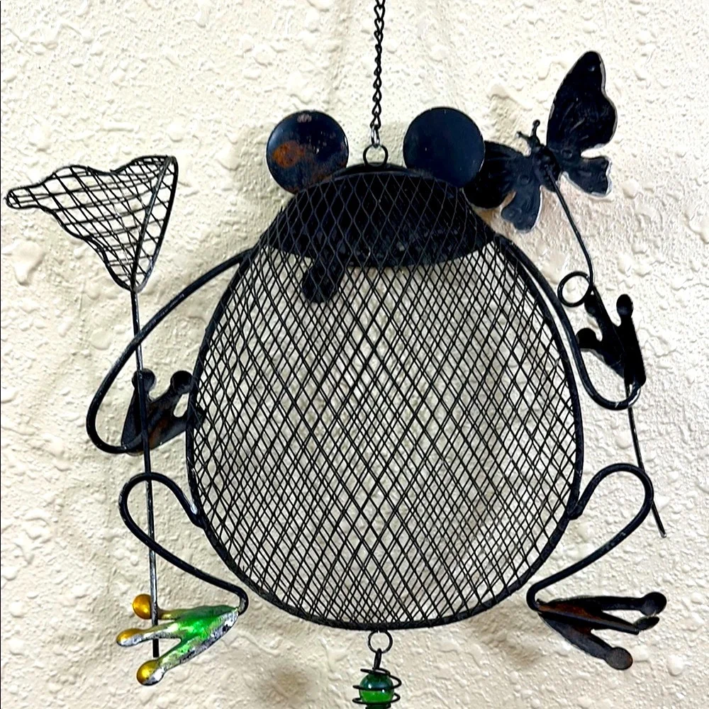 Green Frog Decorative Hanging Bird Feeder with Butterfly & Net