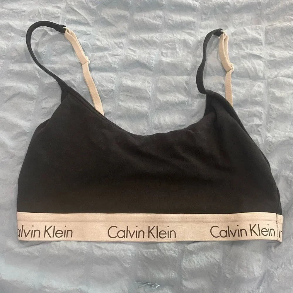 Calvin Klein Sports Bra Size S