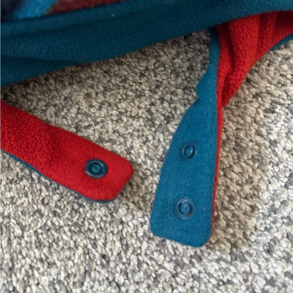 Patagonia blue kids features