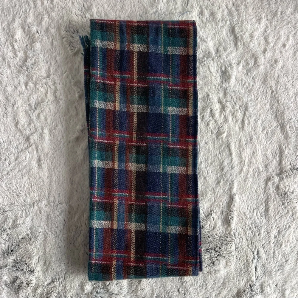 Echo vibrant wool