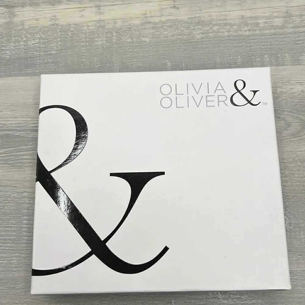 olivia & oliver olivia &oliver