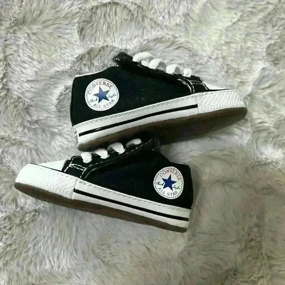 Converse baby size