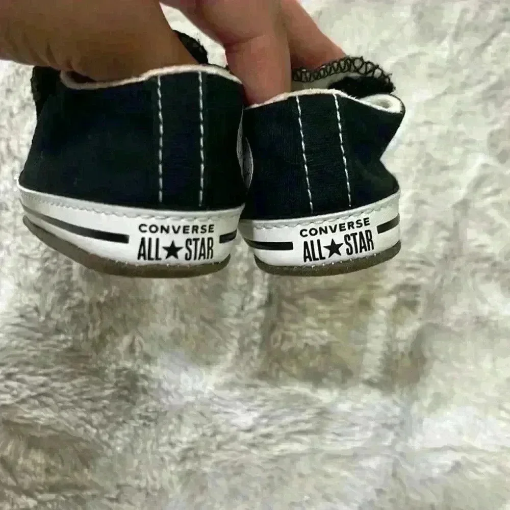 Converse baby size