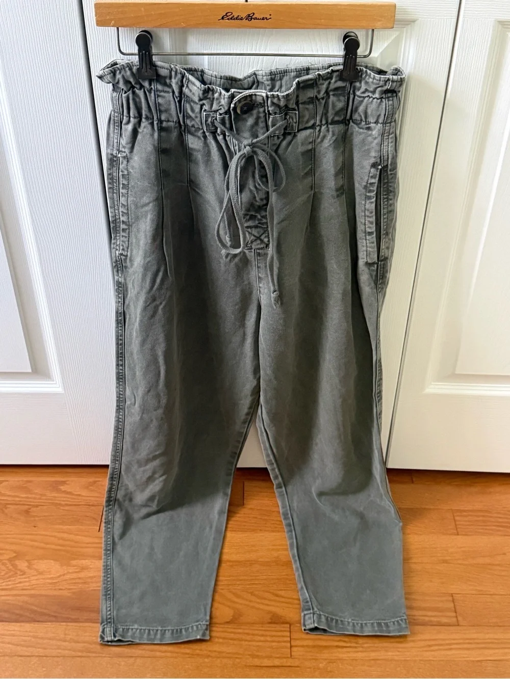 Free People Margate Pleated Trouser in Olive Green