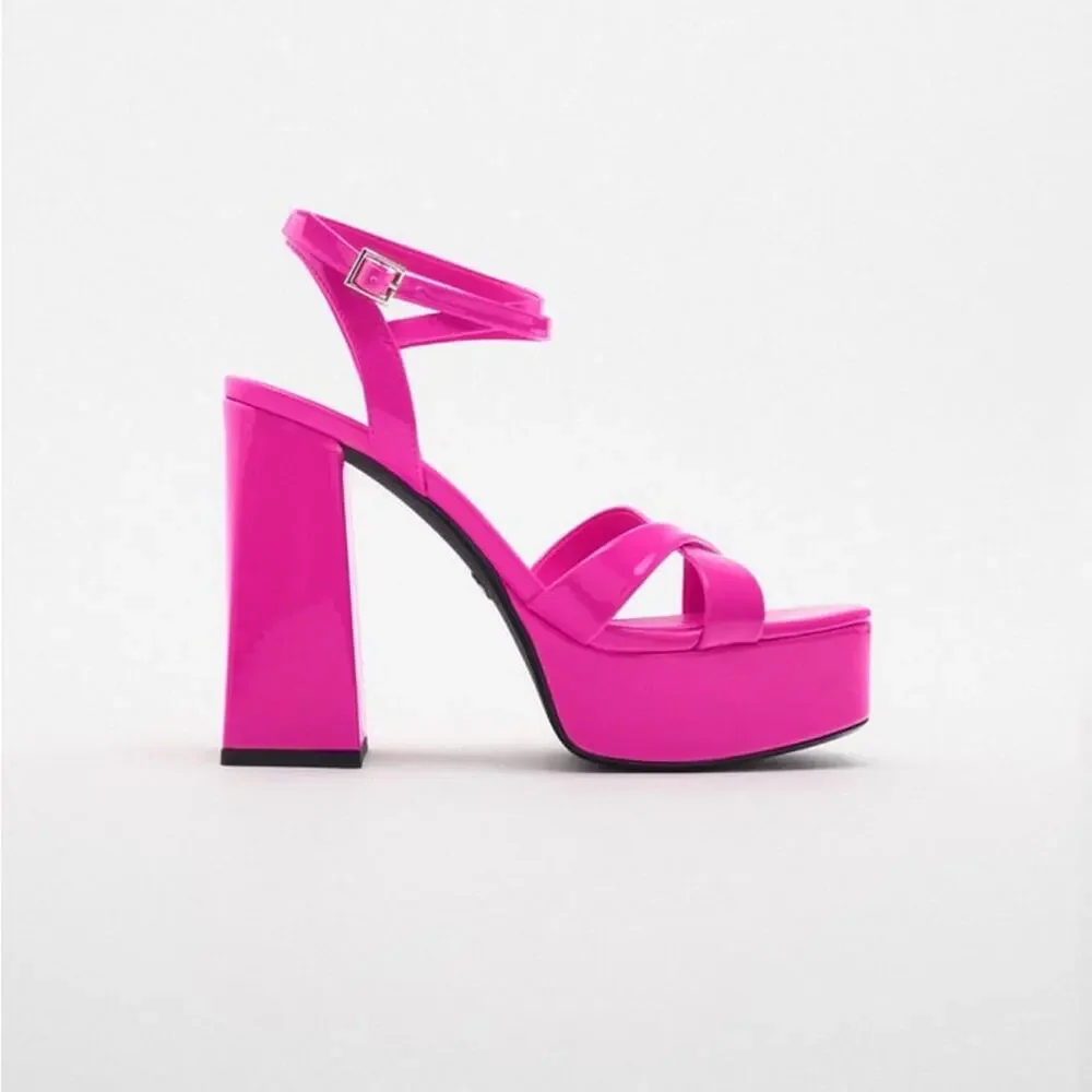 ZARA NEON BARBIE PINK PATENT STRAPPY CHUNKY PLATFORM HEEL SANDALS SIZE 9