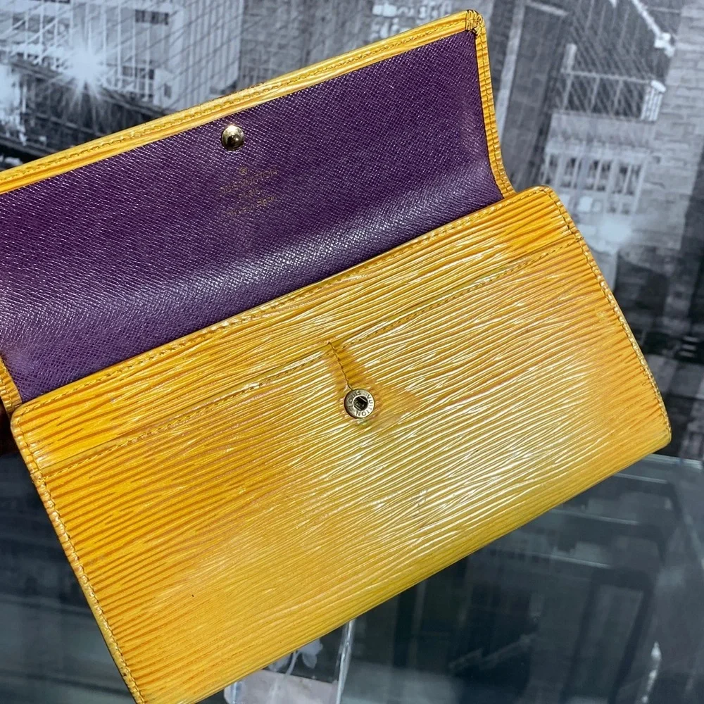 Louis Vuitton authentic louis