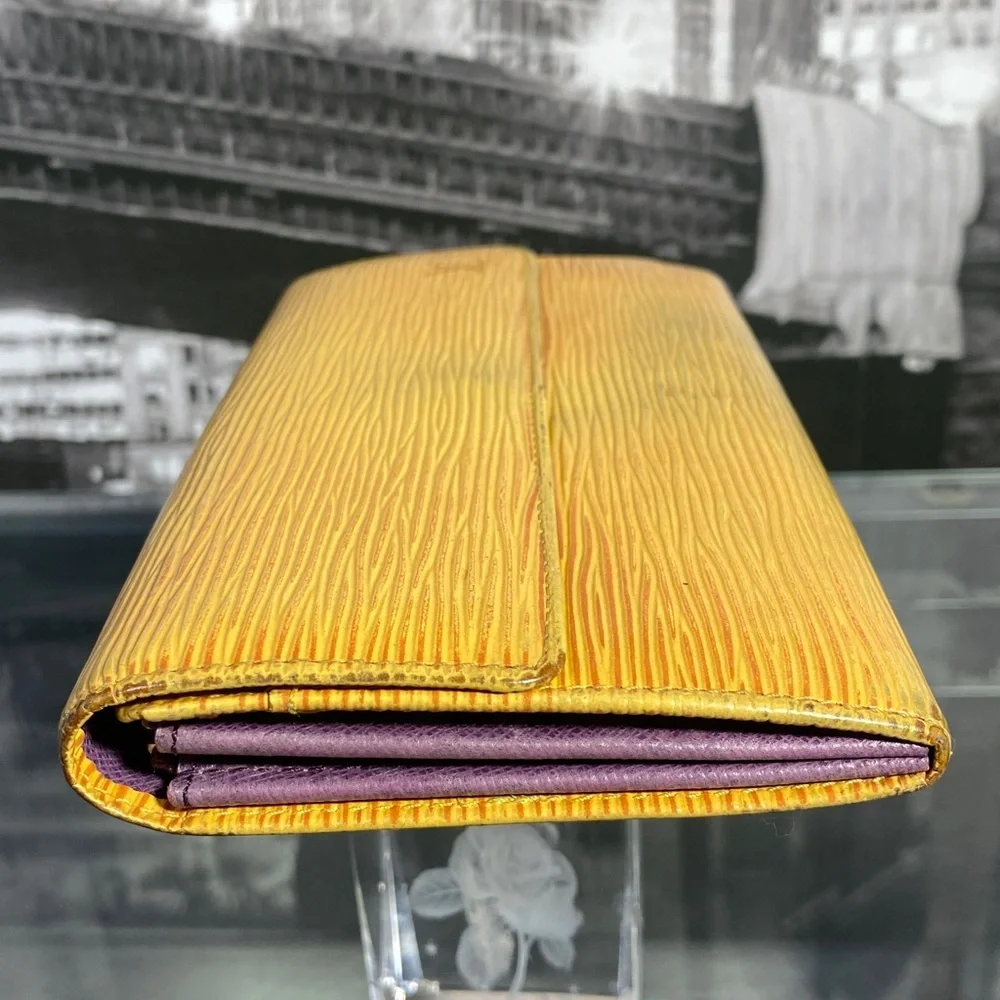 Louis Vuitton authentic louis