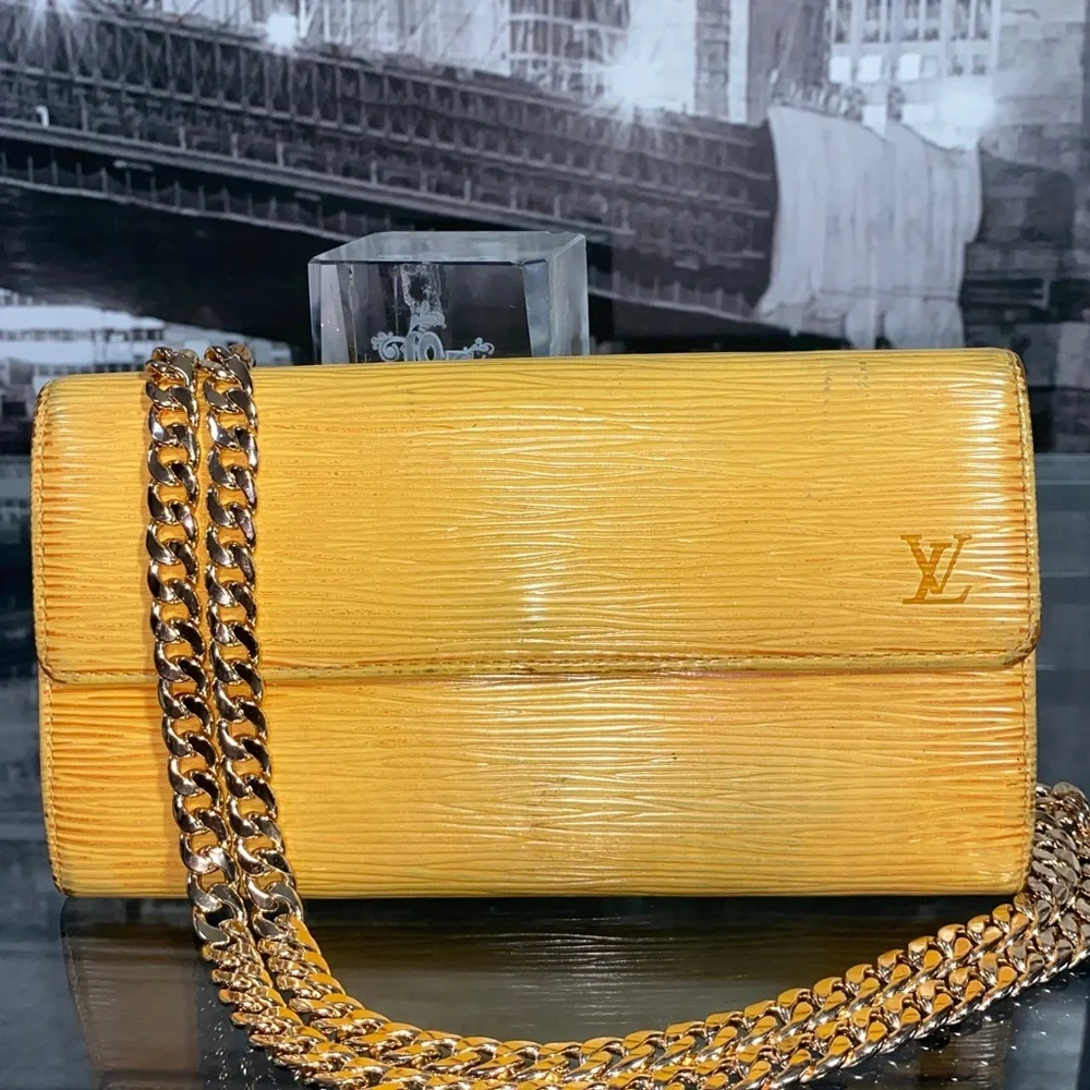 Louis Vuitton authentic louis