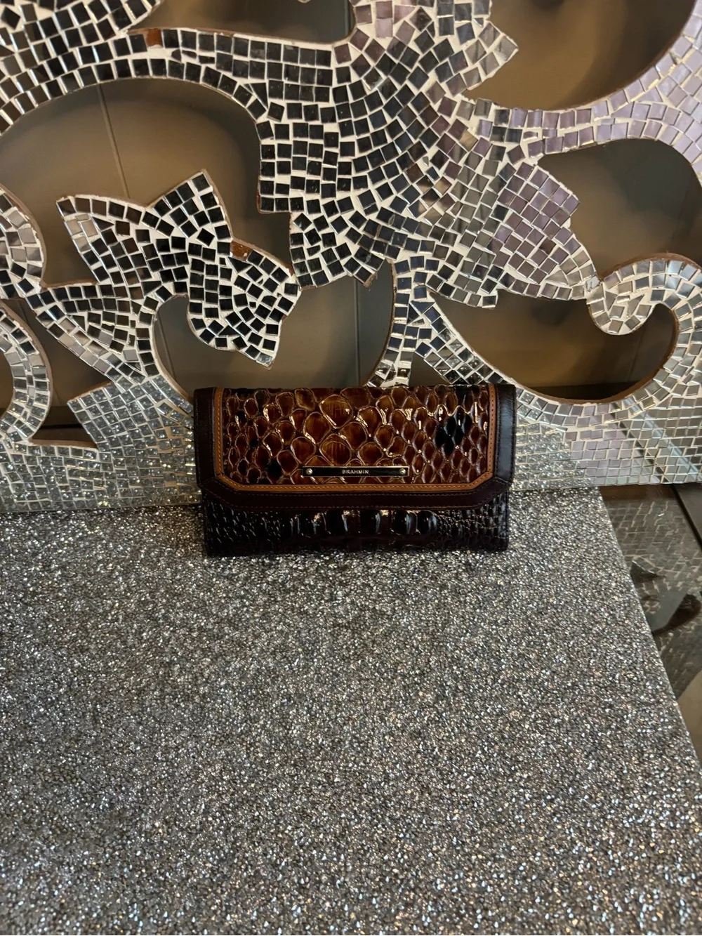 ⭐️Brahmin Brown Croc-Embossed Leather Wallet