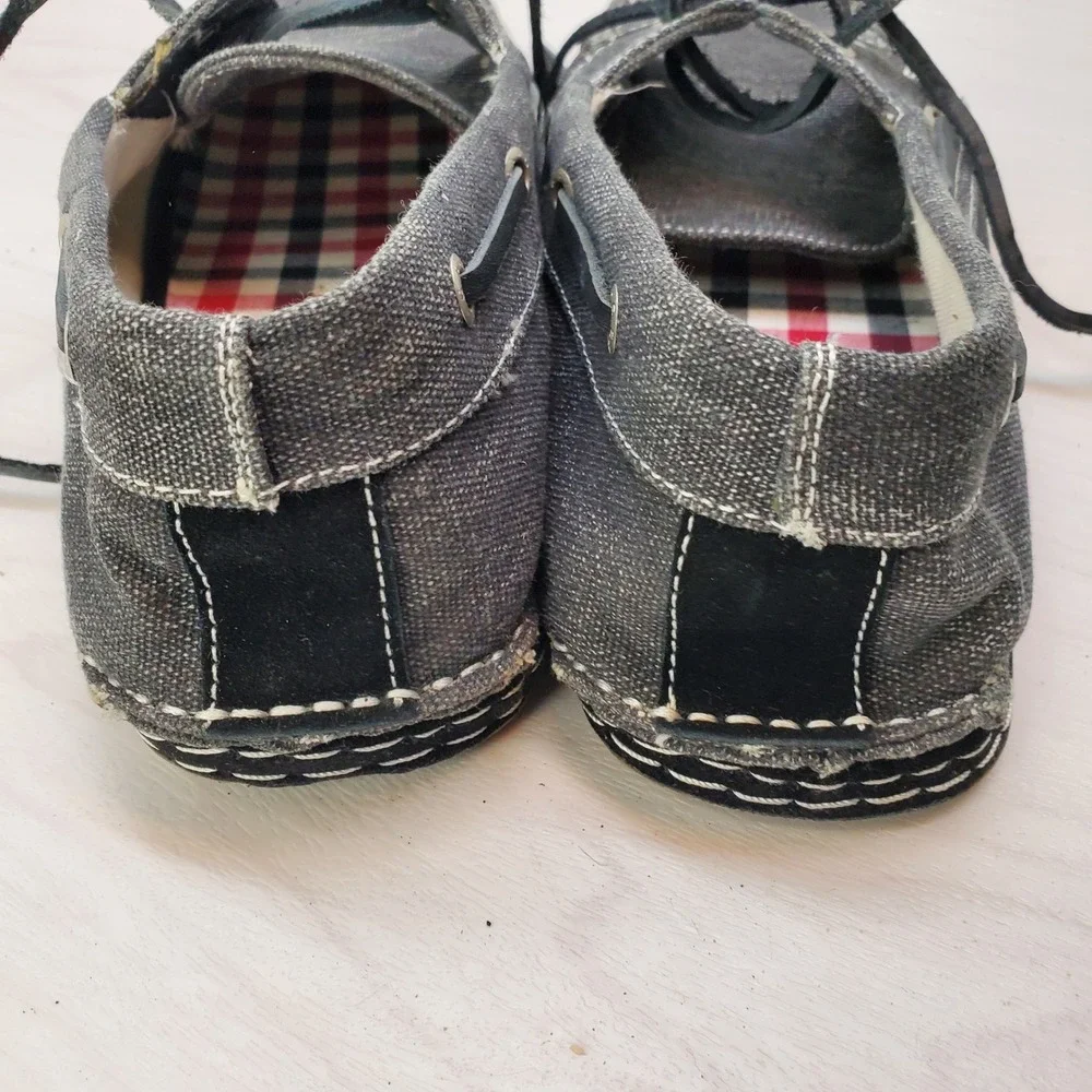 GBX boat shoes