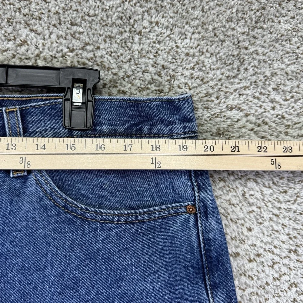 Levis please view