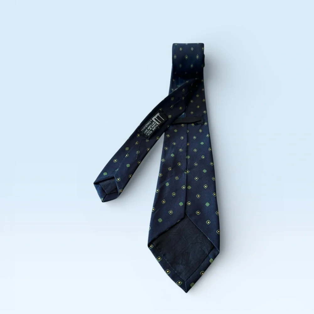 Dunhill preowend silk