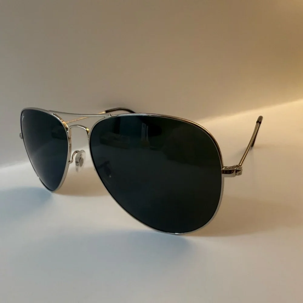 Ray-Ban Aviator Sunglasses RB3062 62mm. Silver Frame Unisex