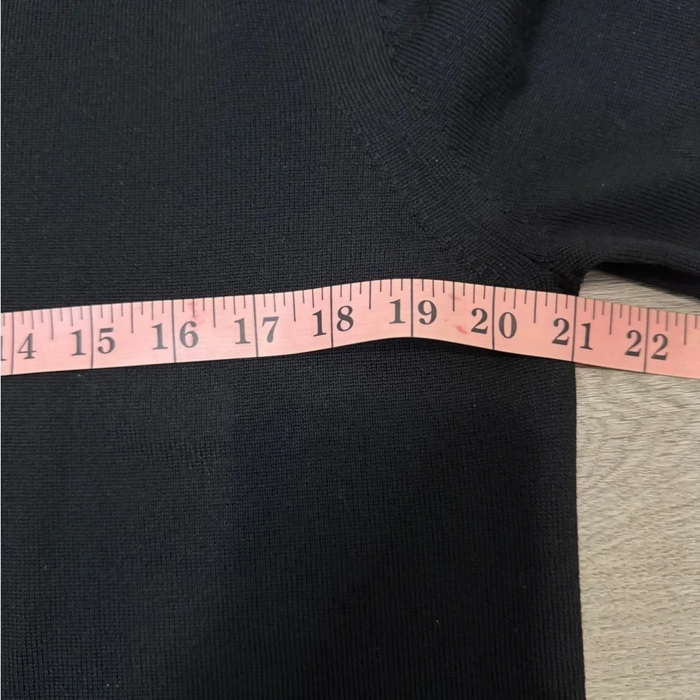Banana Republic elegant dark
