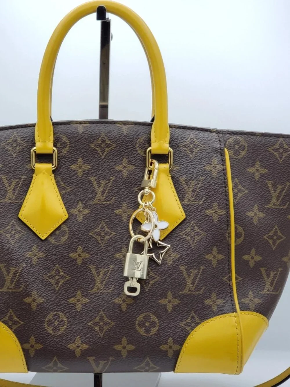 Louis Vuitton add touch